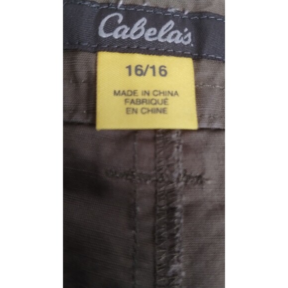 Columbia Women's Tan Cargo Shorts - Picture 7 of 9